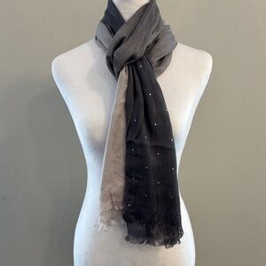 Elegant Gray Ombre Scarf